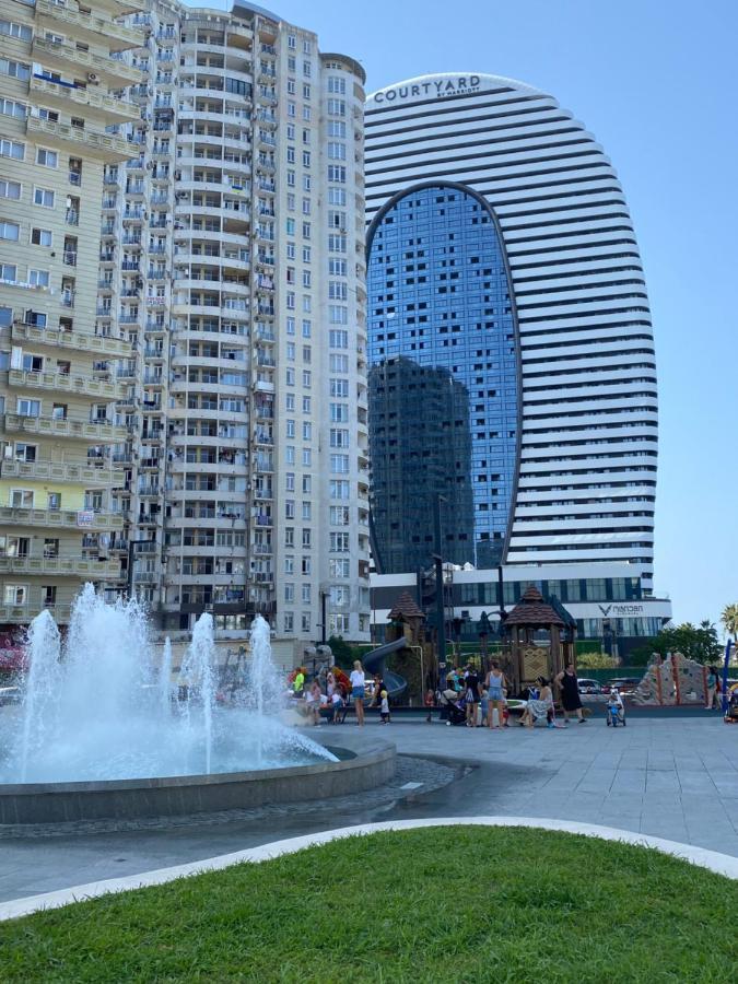 Roini Apartment Μπατούμι Εξωτερικό φωτογραφία