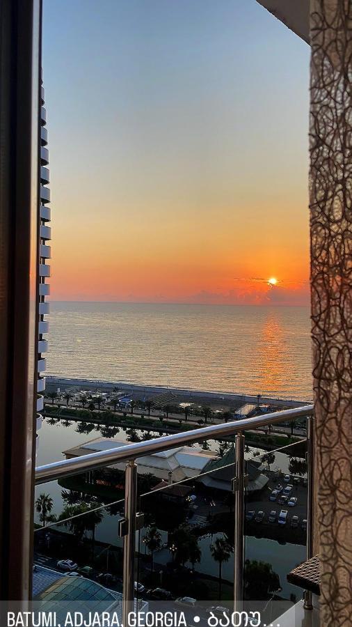 Roini Apartment Μπατούμι Εξωτερικό φωτογραφία