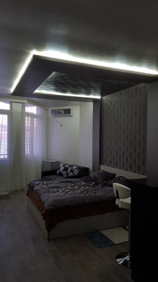 Roini Apartment Μπατούμι Εξωτερικό φωτογραφία